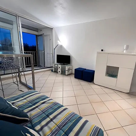 Apartament Les Pieds Dans L'eau
